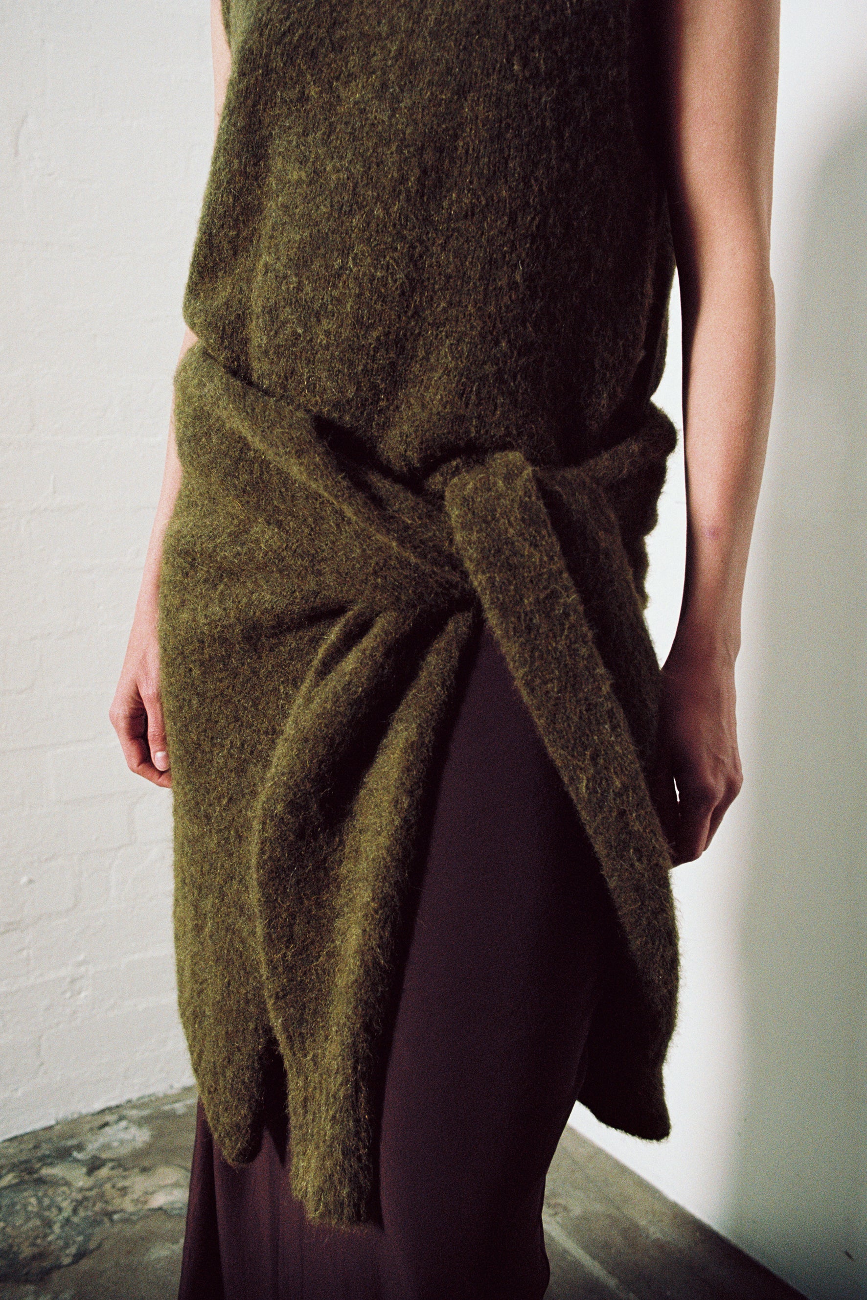 Campfire Raglan Knit - Moss - Image 5