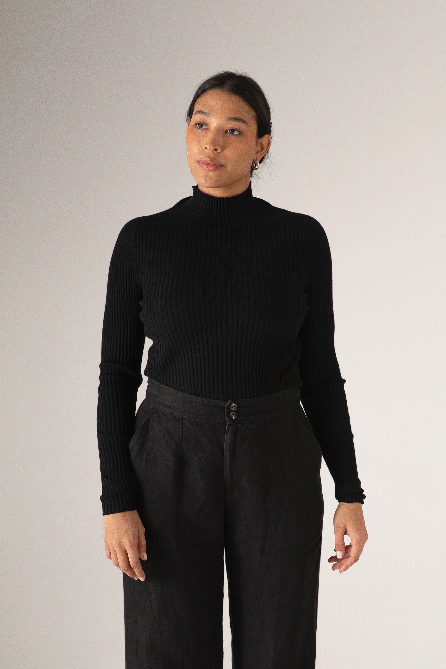 Essence Fine Turtleneck - Black - Image 4