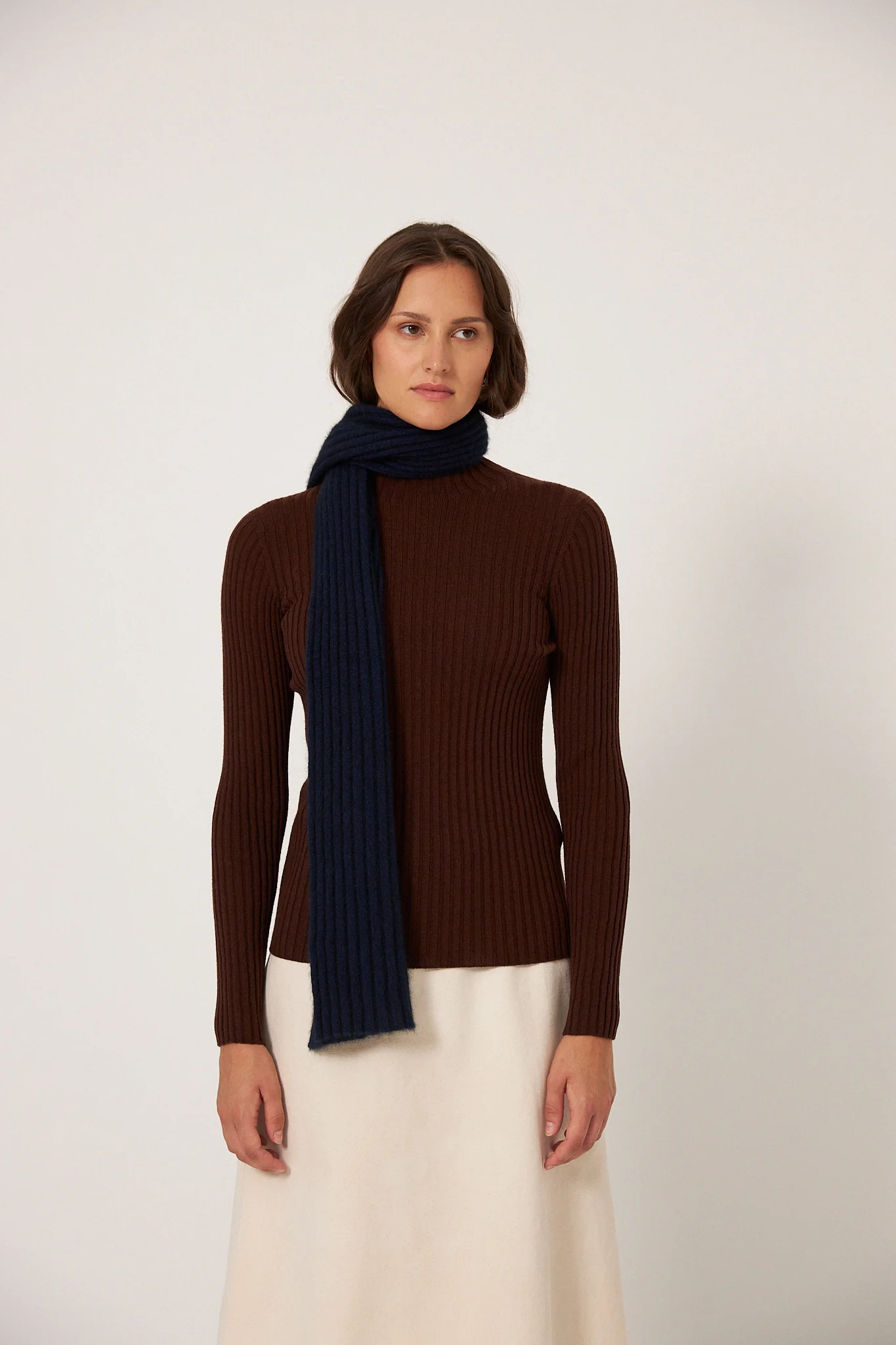 Heart Turtle Neck - Chestnut - Image 3