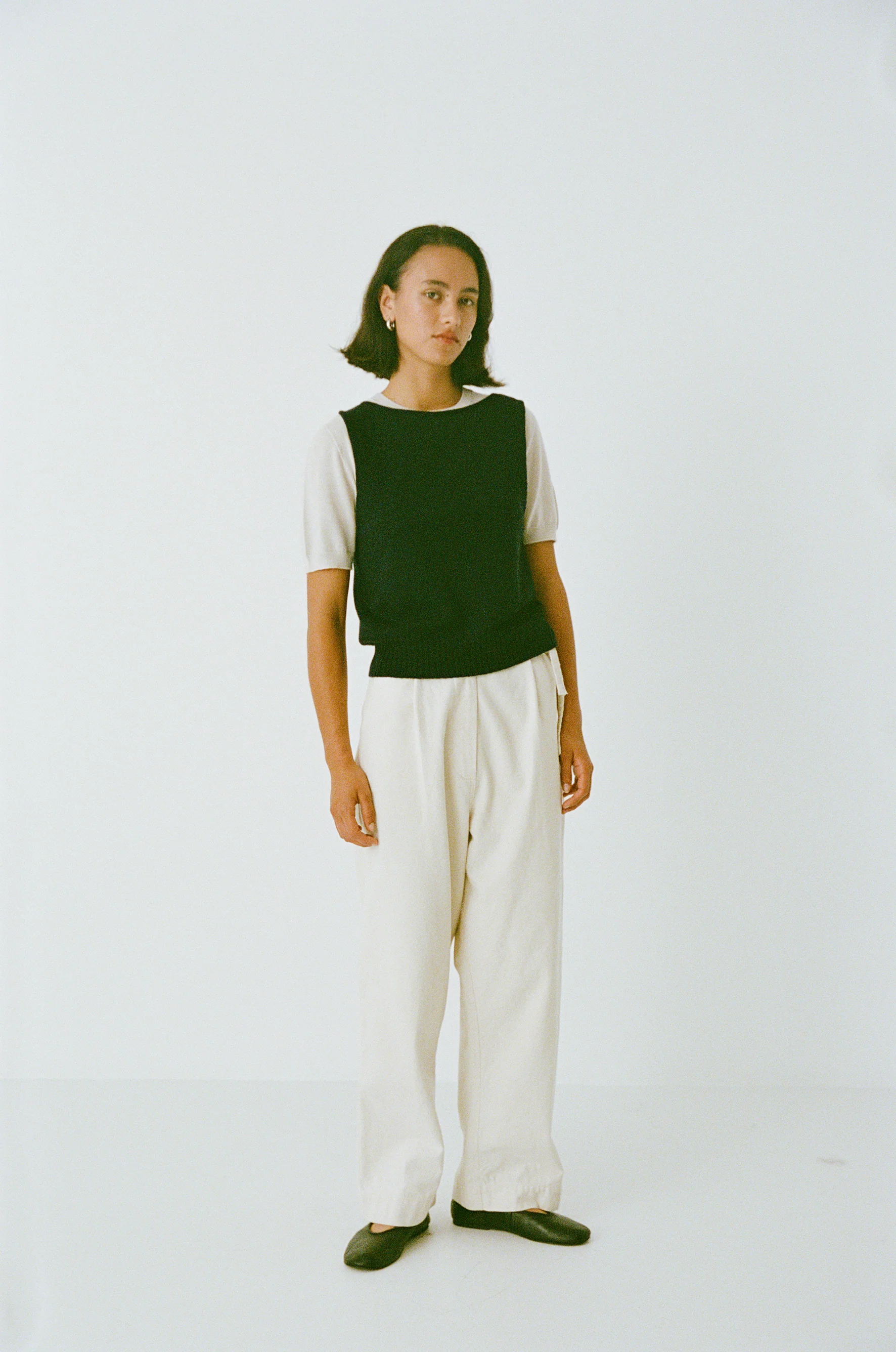 Star Vest - Black - Image 10