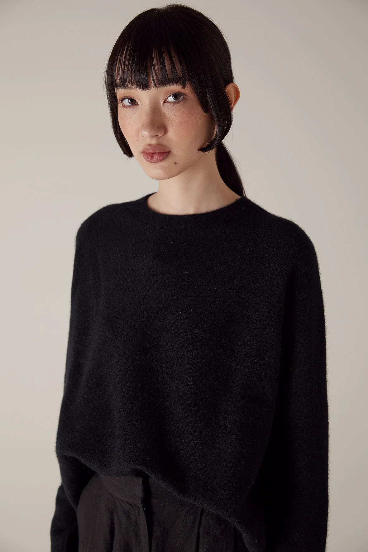 Nimbus Raglan Knit - Black - Image 4