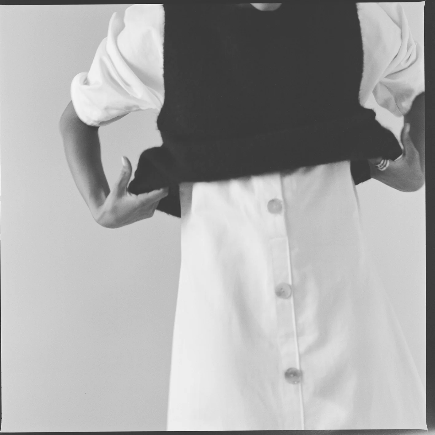 Picnic Vest - Black - Image 5