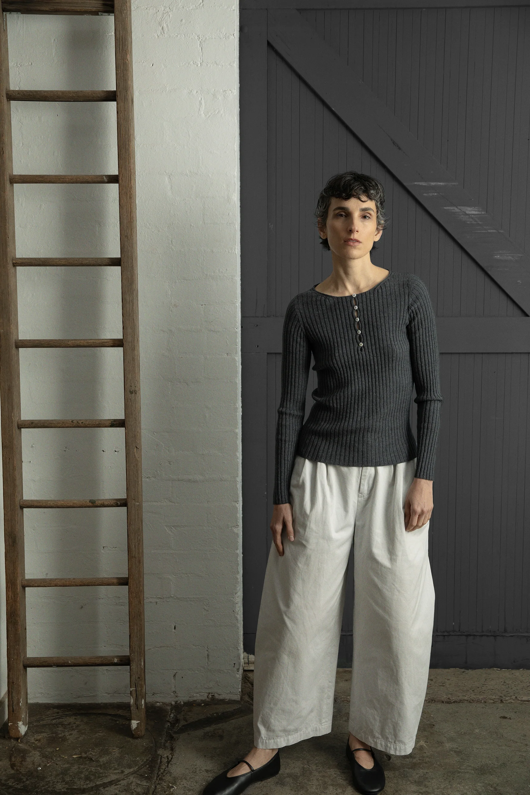 Form Top - Shadow Grey - Image 4