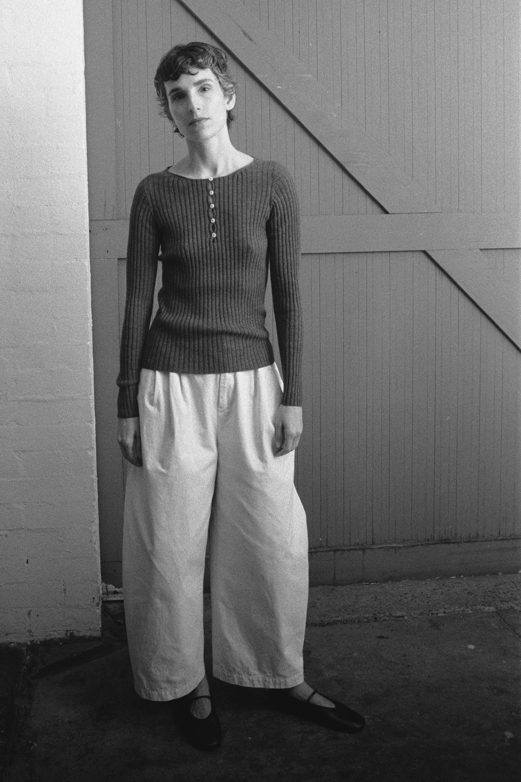Form Top - Shadow Grey - Image 6