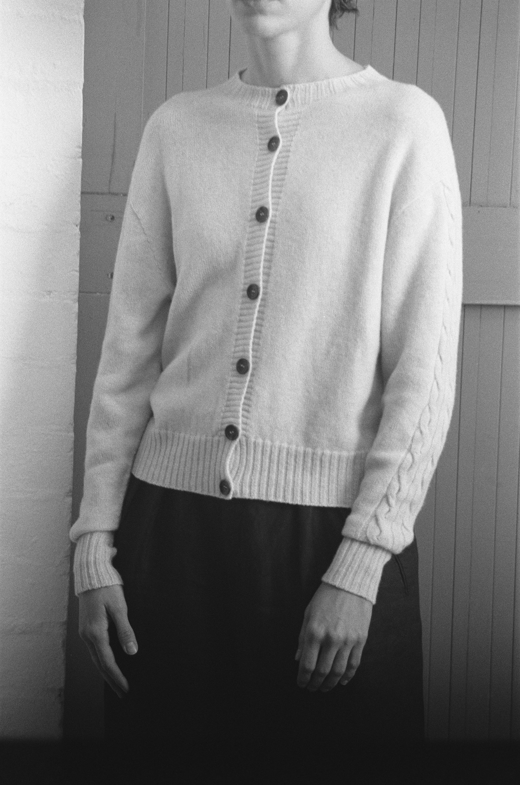 Kindred Cable Cardigan - Creme - Image 4